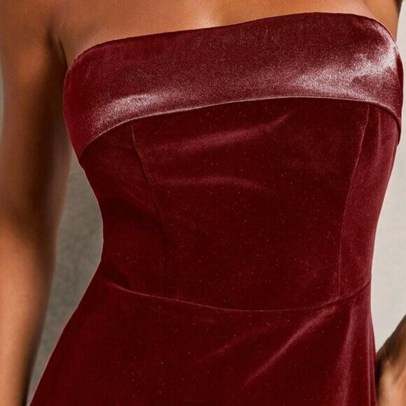 Burgundy Elegant Women's Slim-Fit Velvet Straight-Neck Mini Dress - Picture 4 of 6